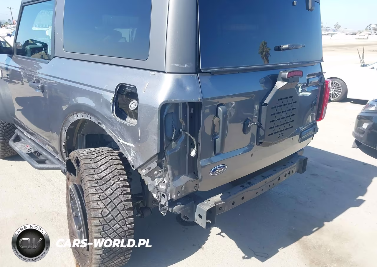 2023 Ford Bronco Black Diamond VIN:1FMDE5CP5PLB39652 - 6