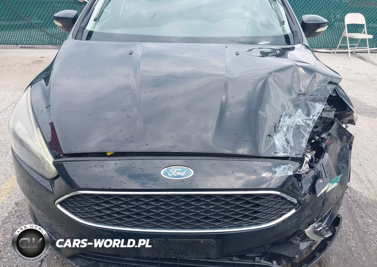 2017 Ford Focus Sel VIN:1FADP3H28HL345393 - 6