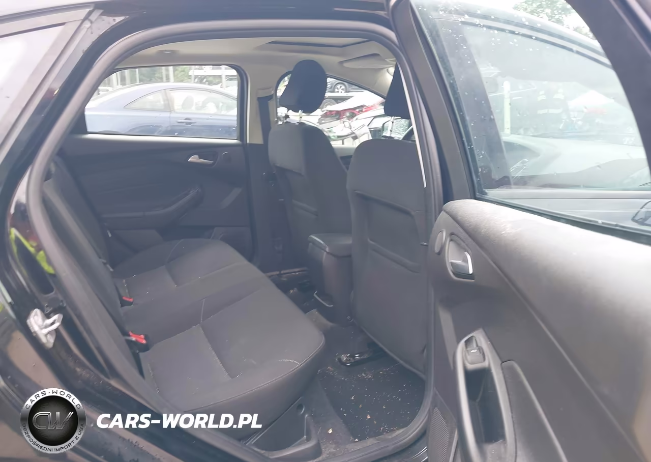 2017 Ford Focus Sel VIN:1FADP3H28HL345393 - 8