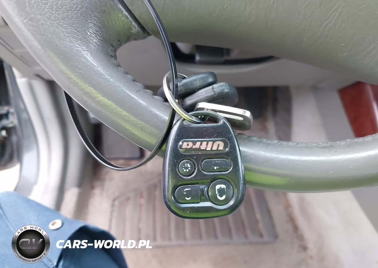 2004 Toyota Camry Xle VIN:4T1BE30KX4U314732 - 11