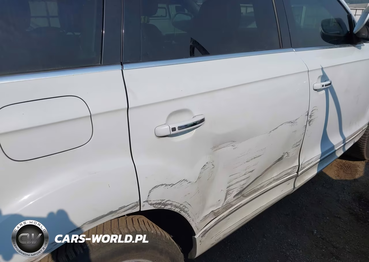 2014 Audi Q7 3.0T Premium VIN:WA1LGAFE1ED009818 - 12