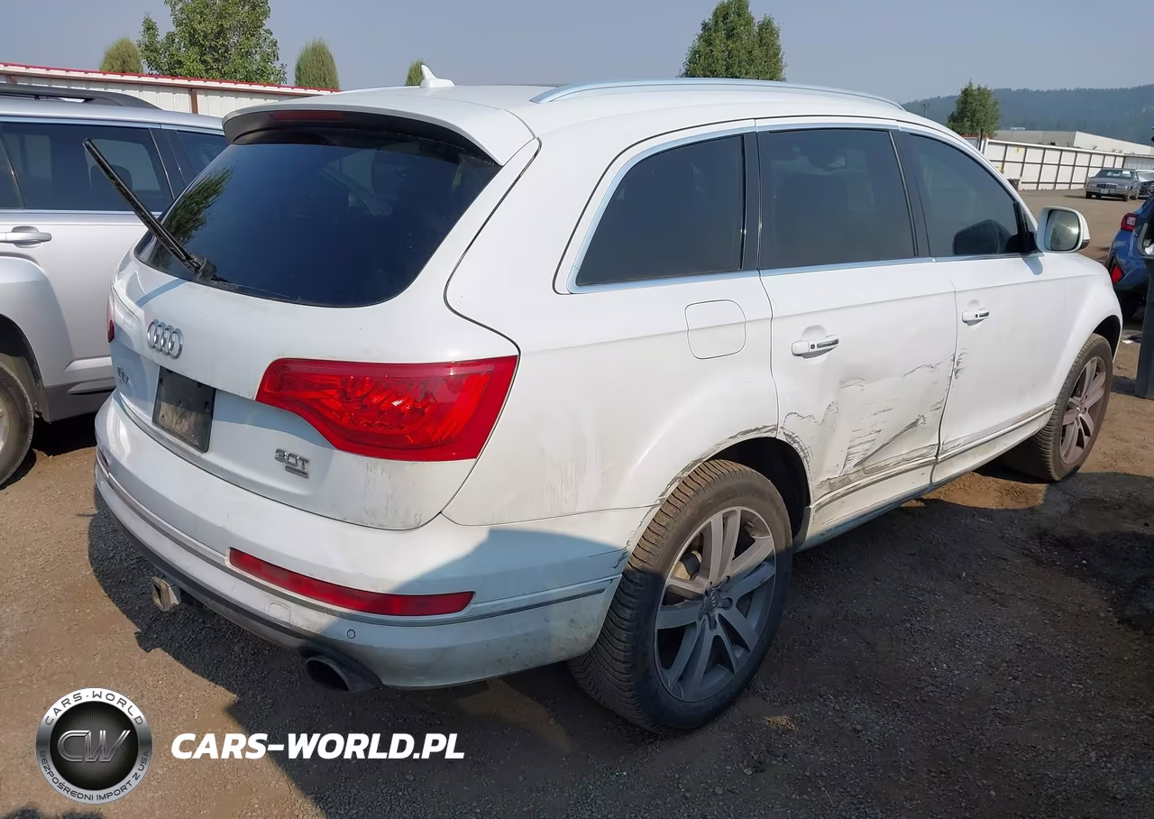 2014 Audi Q7 3.0T Premium VIN:WA1LGAFE1ED009818 - 4