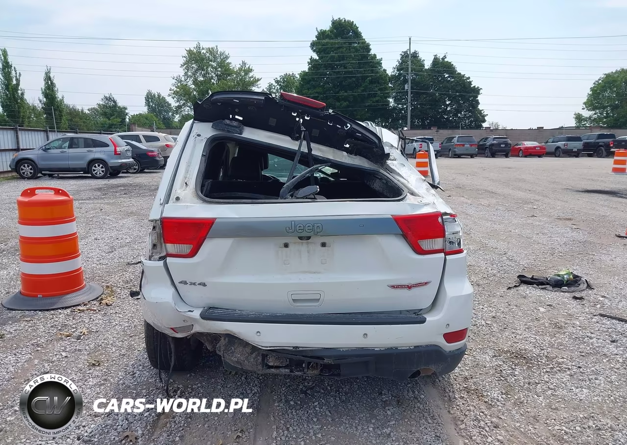 2013 Jeep Grand Cherokee Laredo Trailhawk VIN:1C4RJFAG7DC603213 - 16