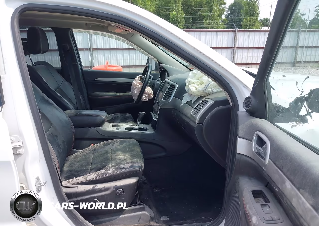2013 Jeep Grand Cherokee Laredo Trailhawk VIN:1C4RJFAG7DC603213 - 5