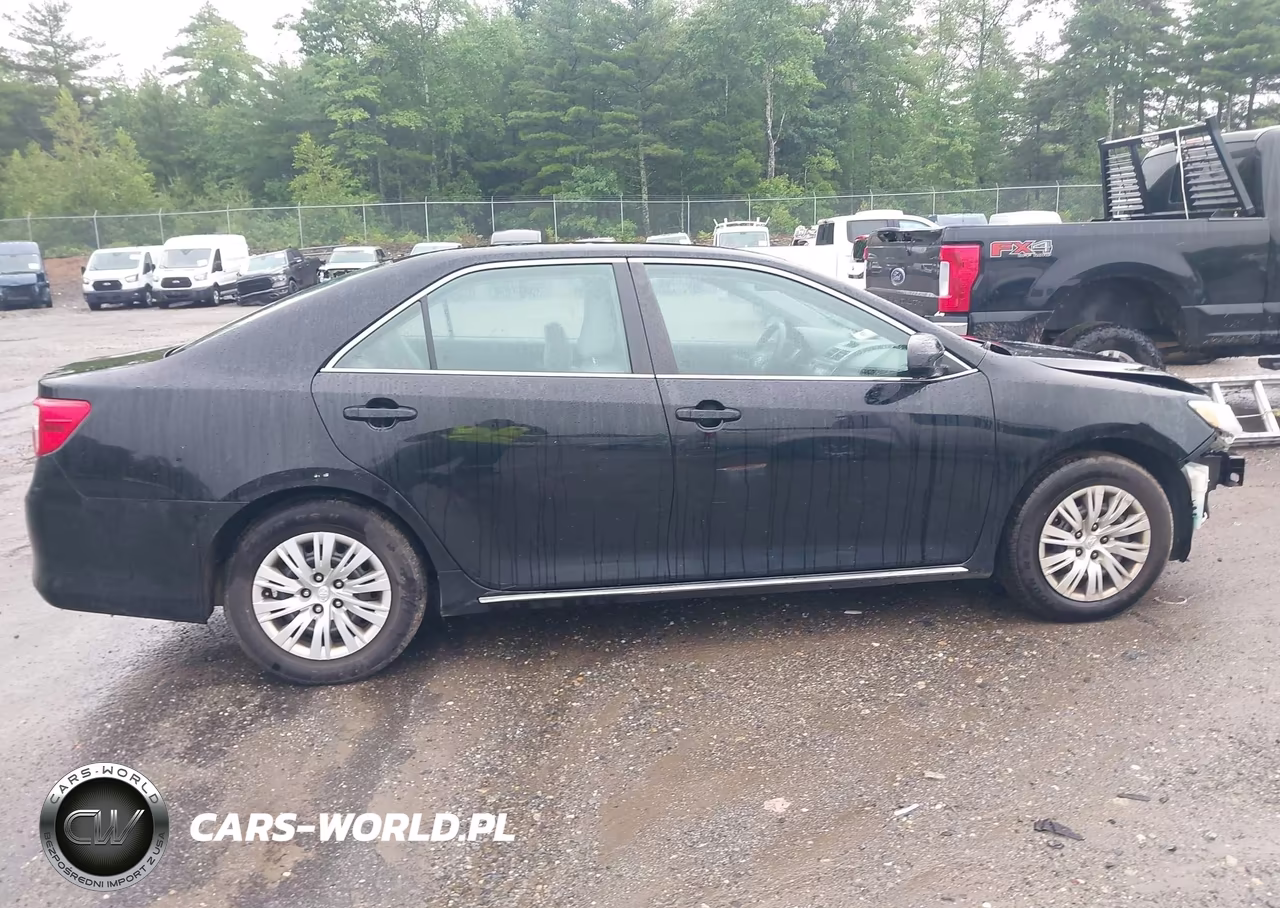 2014 Toyota Camry Le VIN:4T4BF1FK7ER439591 - 14