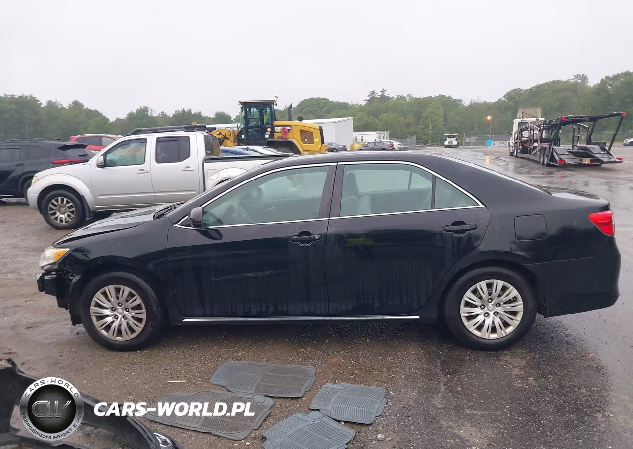 2014 Toyota Camry Le VIN:4T4BF1FK7ER439591 - 15