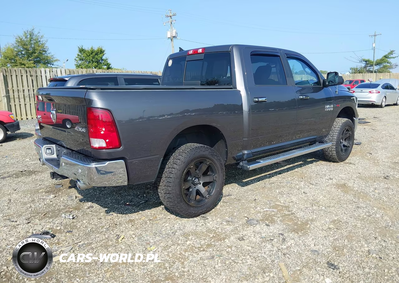 2018 Ram 1500 Big Horn 4X4 5'7 Box VIN:1C6RR7LM3JS338333 - 4