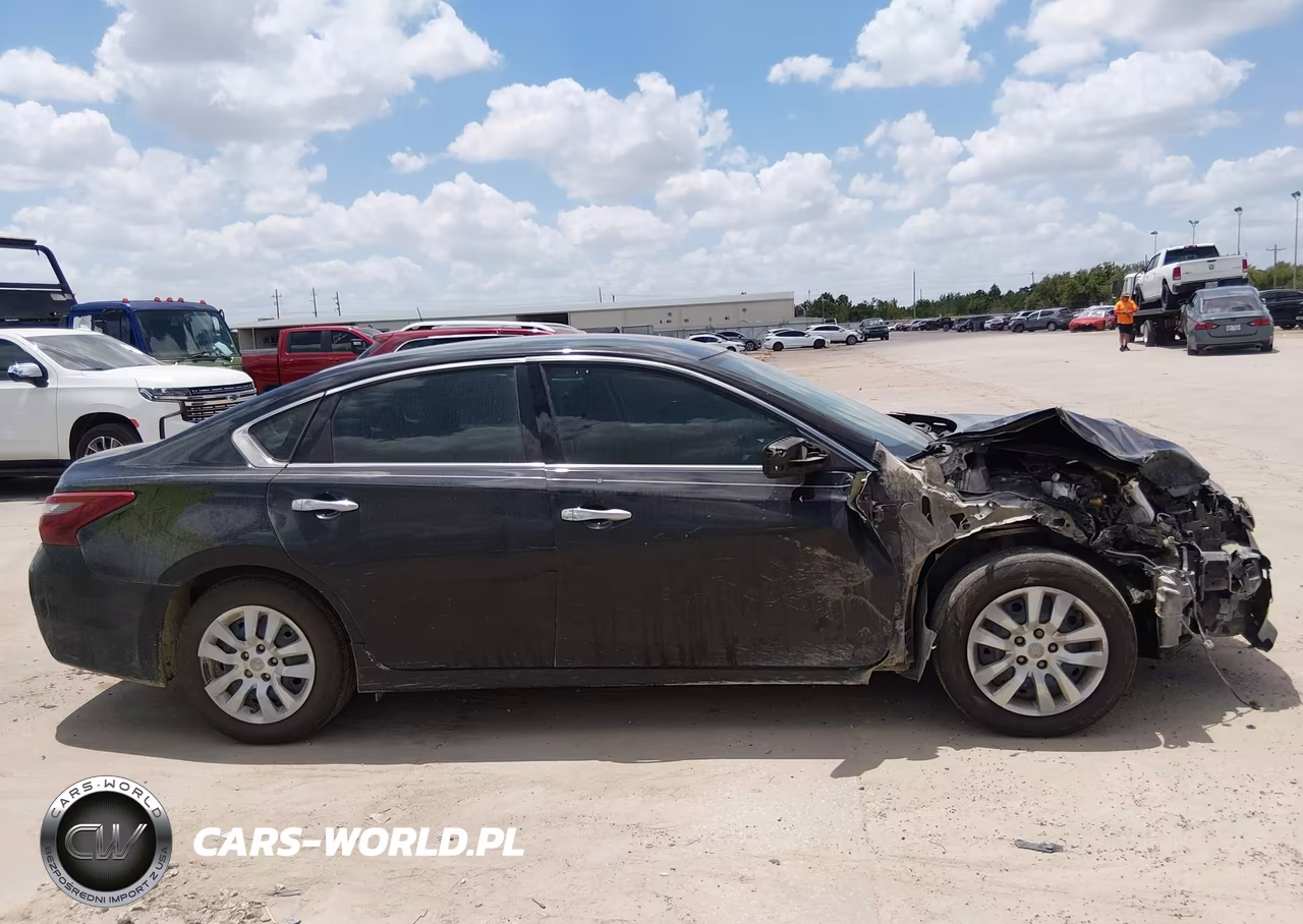 2018 Nissan Altima 2.5 S VIN:1N4AL3AP5JC473181 - 13