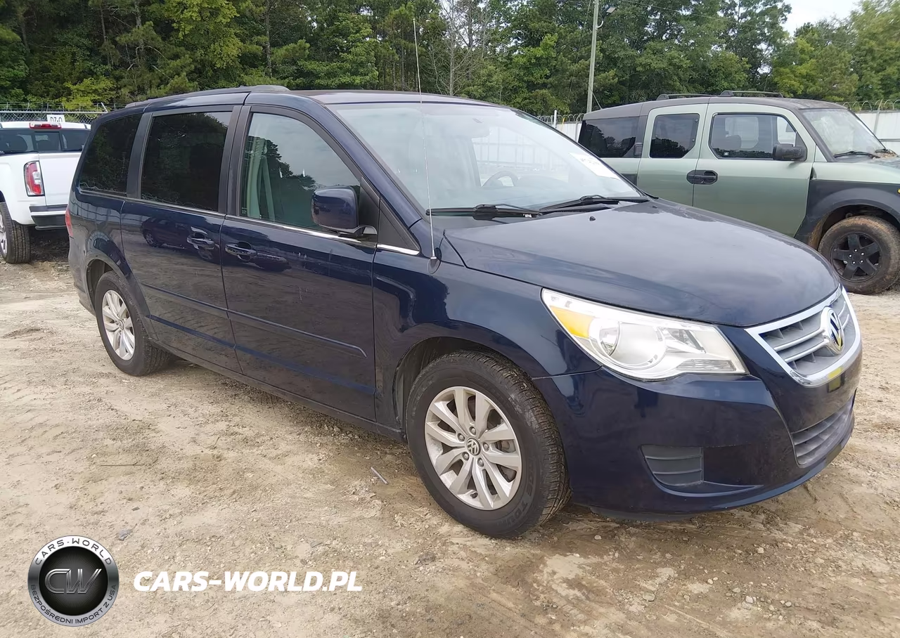 2014 Volkswagen Routan Se