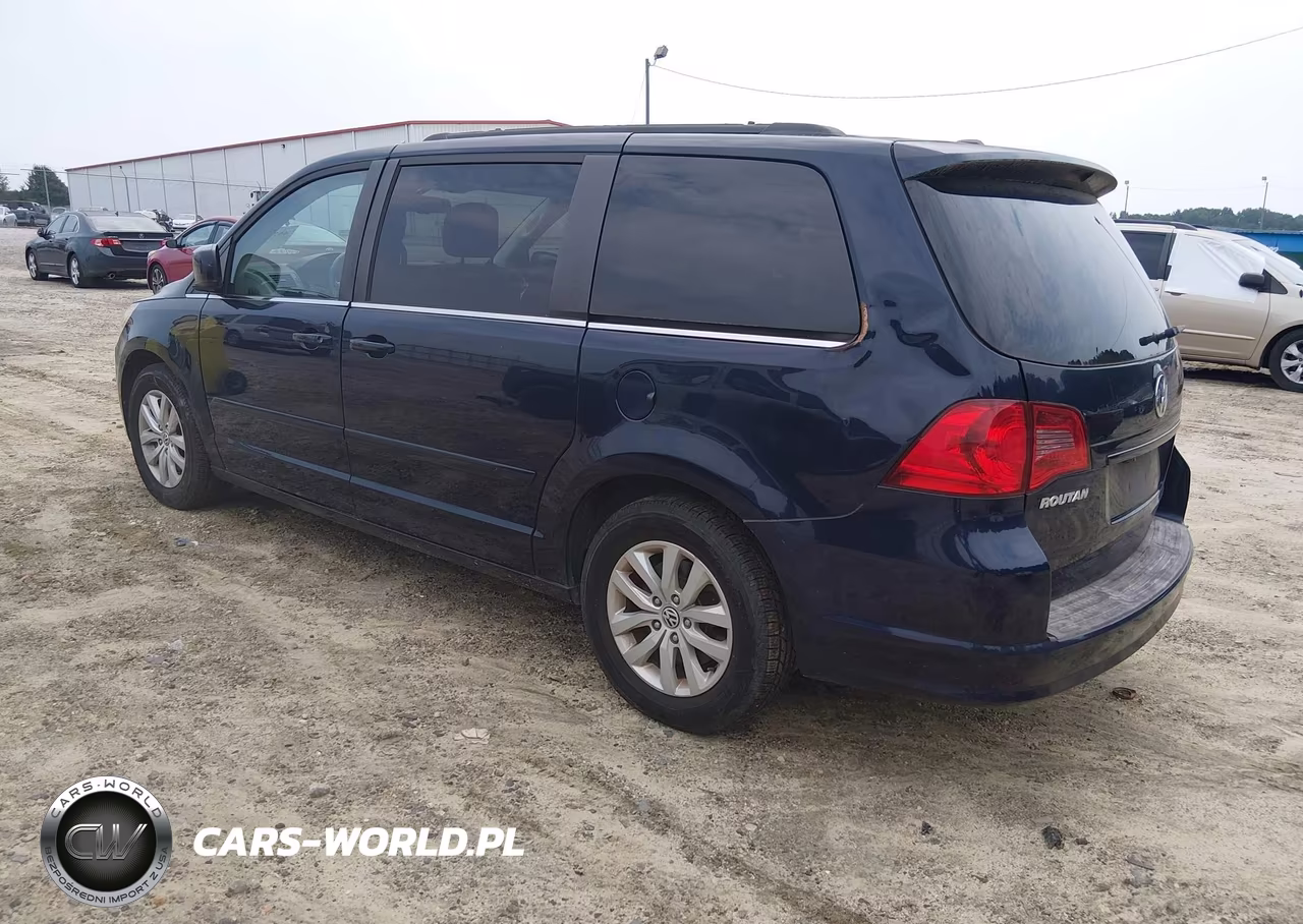 2014 Volkswagen Routan Se VIN:2C4RVABG2ER134367 - 3