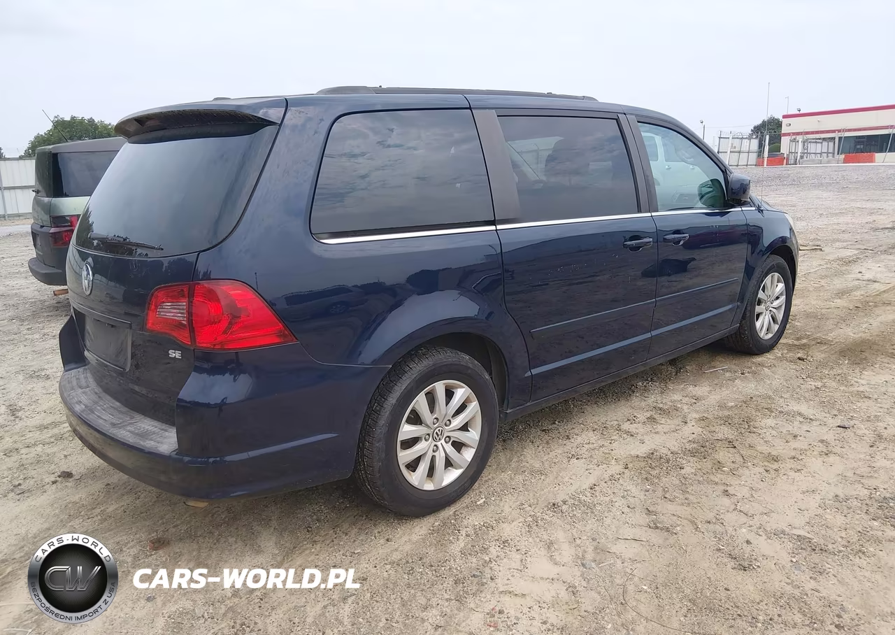 2014 Volkswagen Routan Se VIN:2C4RVABG2ER134367 - 4