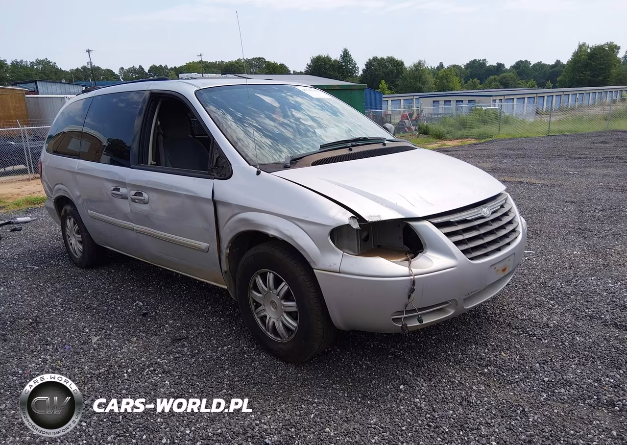 2005 Chrysler Town & Country Touring