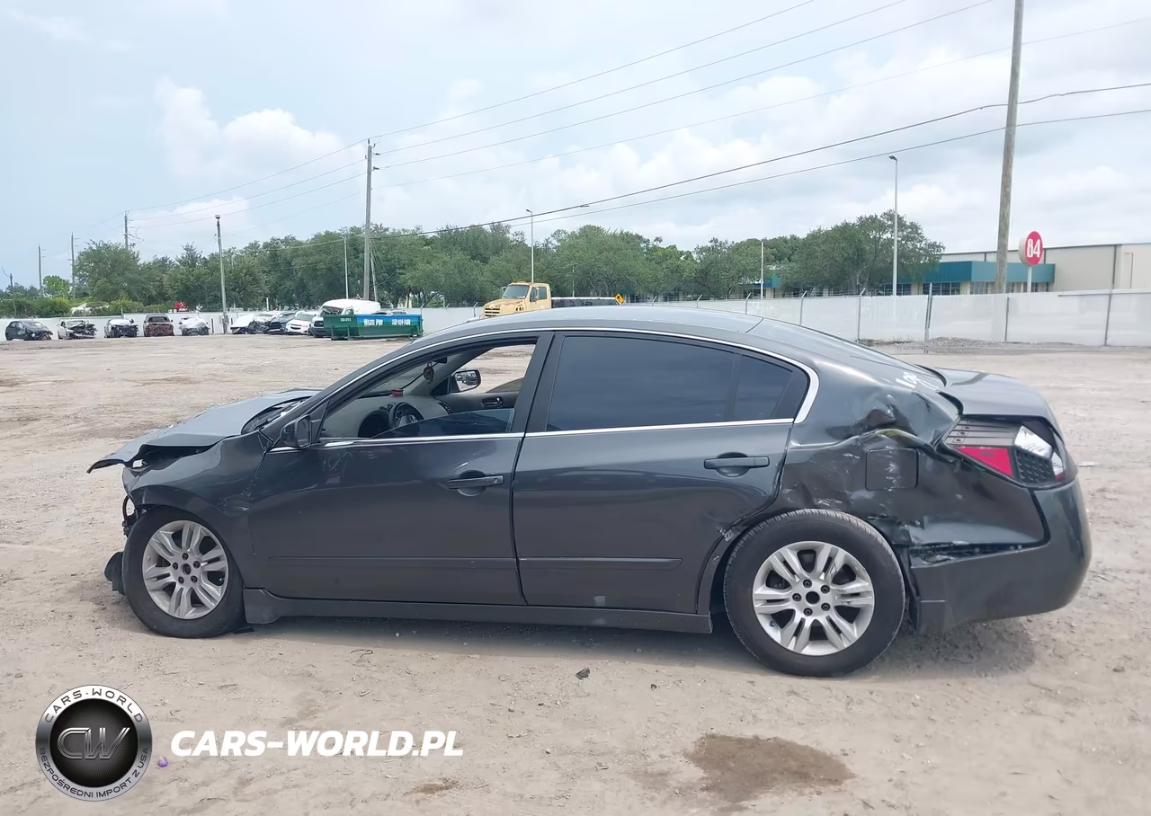 2011 Nissan Altima 2.5 S VIN:1N4AL2AP3BN410421 - 14
