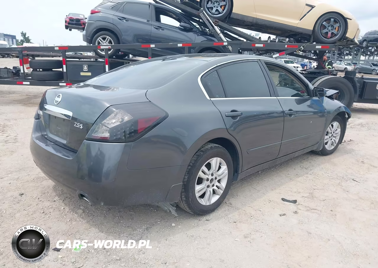 2011 Nissan Altima 2.5 S VIN:1N4AL2AP3BN410421 - 4