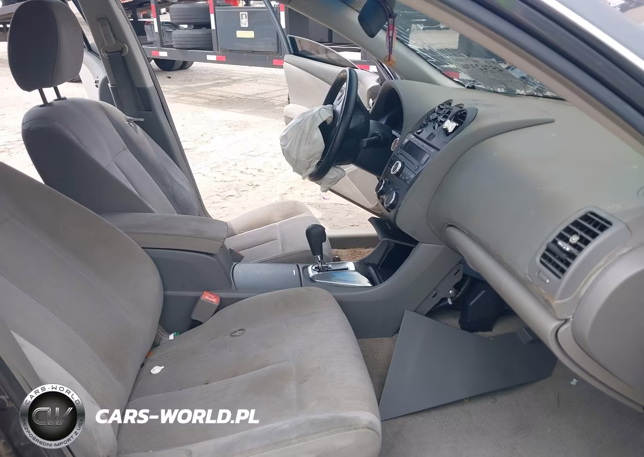 2011 Nissan Altima 2.5 S VIN:1N4AL2AP3BN410421 - 5