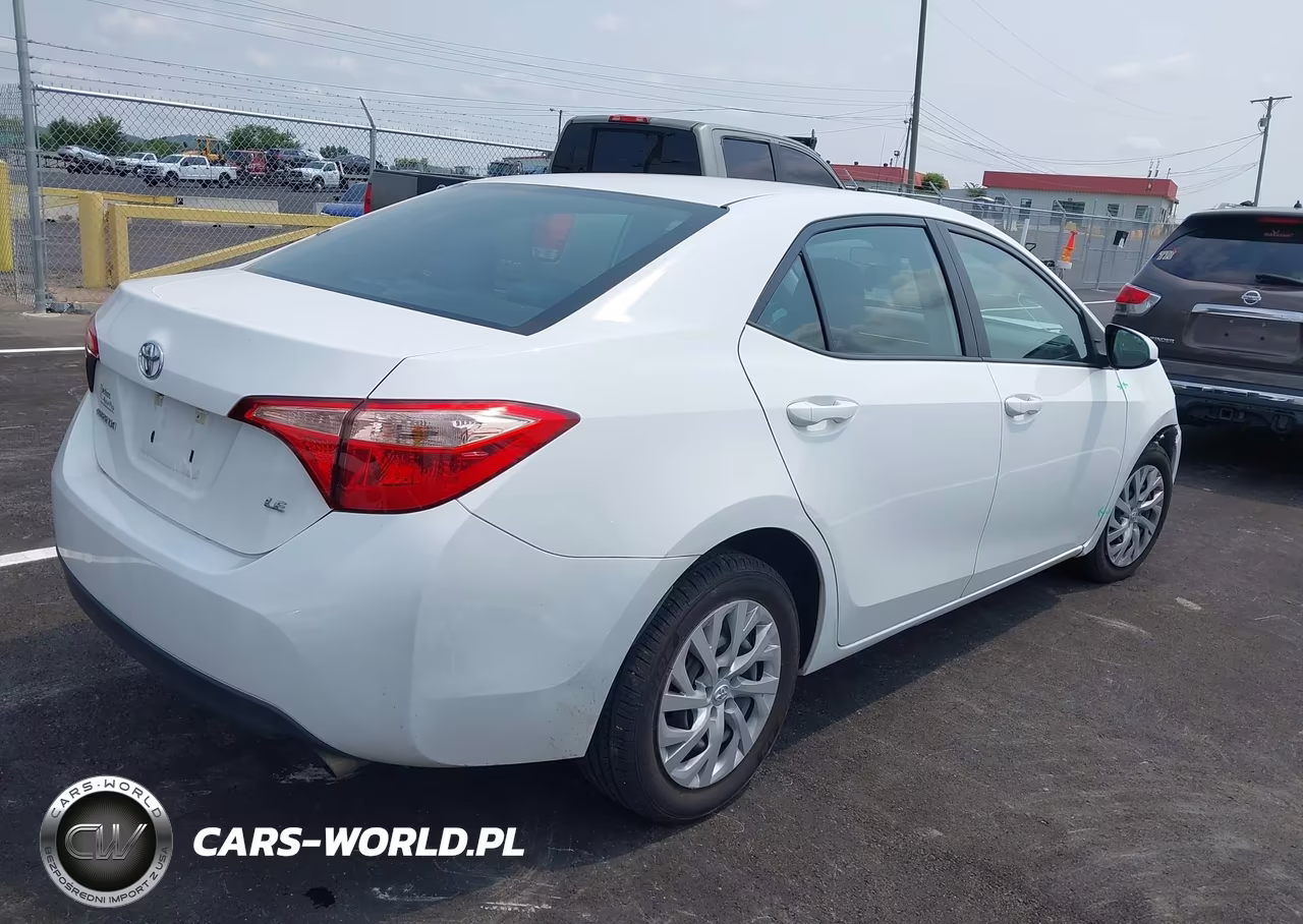 2019 Toyota Corolla Le VIN:5YFBURHE2KP907164 - 4