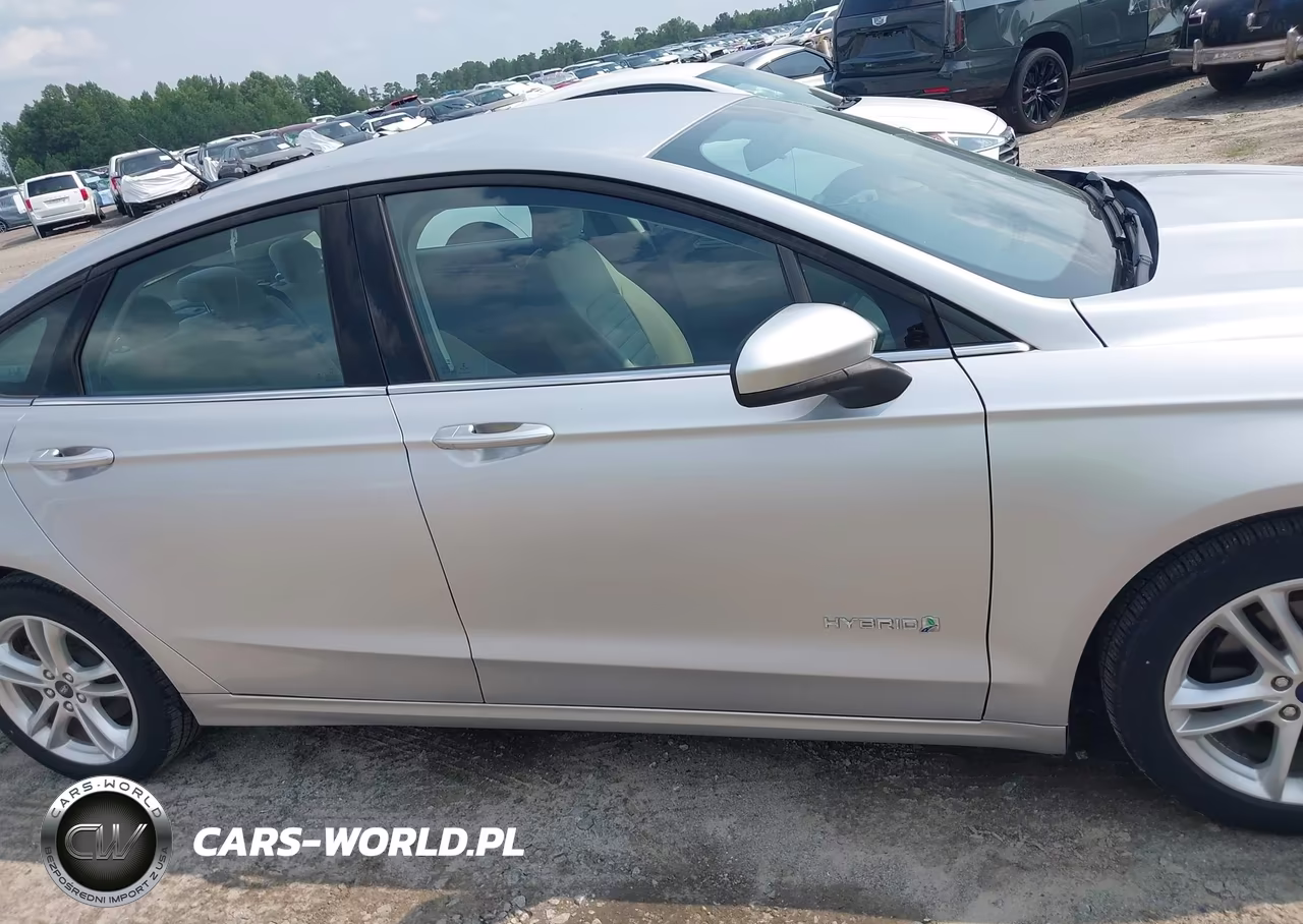 2018 Ford Fusion Hybrid S VIN:3FA6P0UU7JR271583 - 13