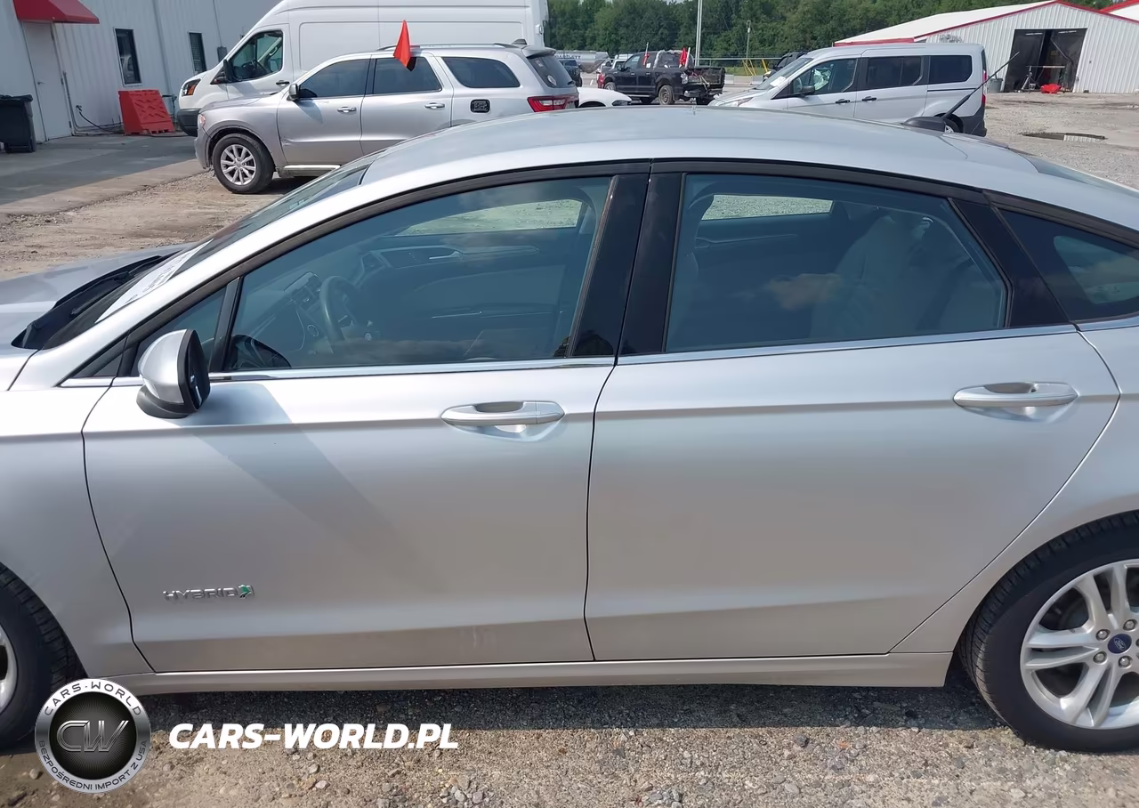 2018 Ford Fusion Hybrid S VIN:3FA6P0UU7JR271583 - 14