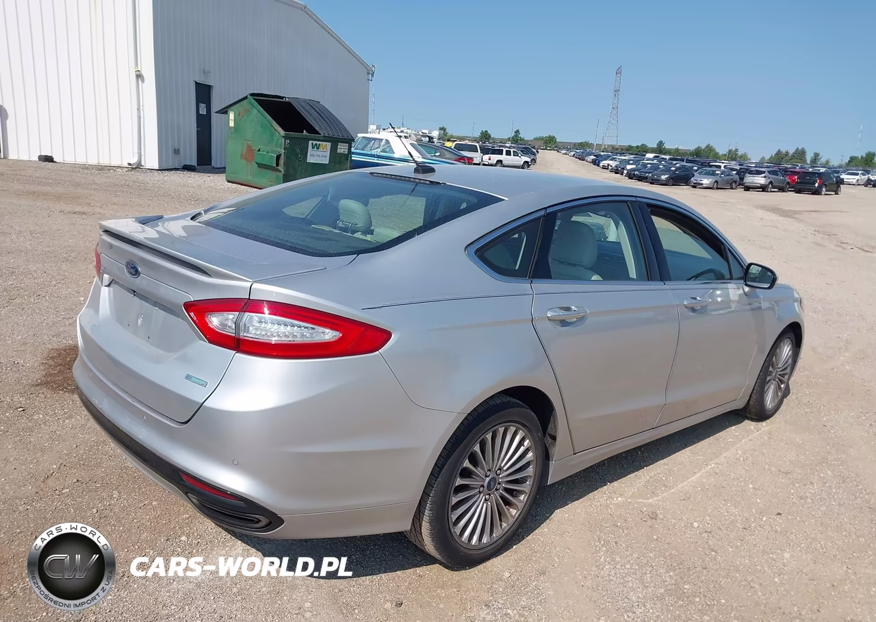 2016 Ford Fusion Titanium VIN:3FA6P0K94GR351379 - 4