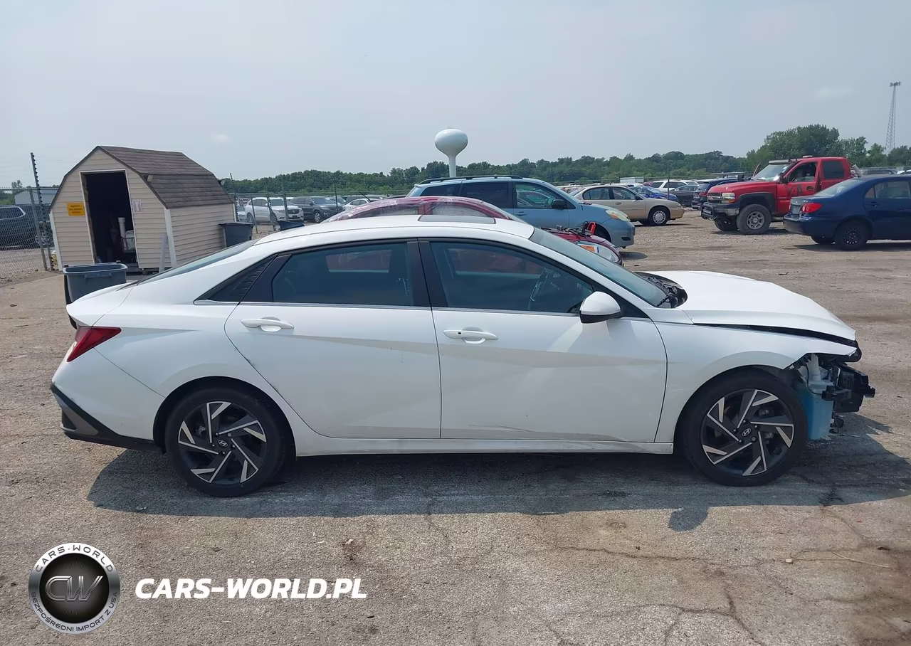 2025 Hyundai Elantra Sel Convenience VIN:KMHLS4DG2SU990114 - 13