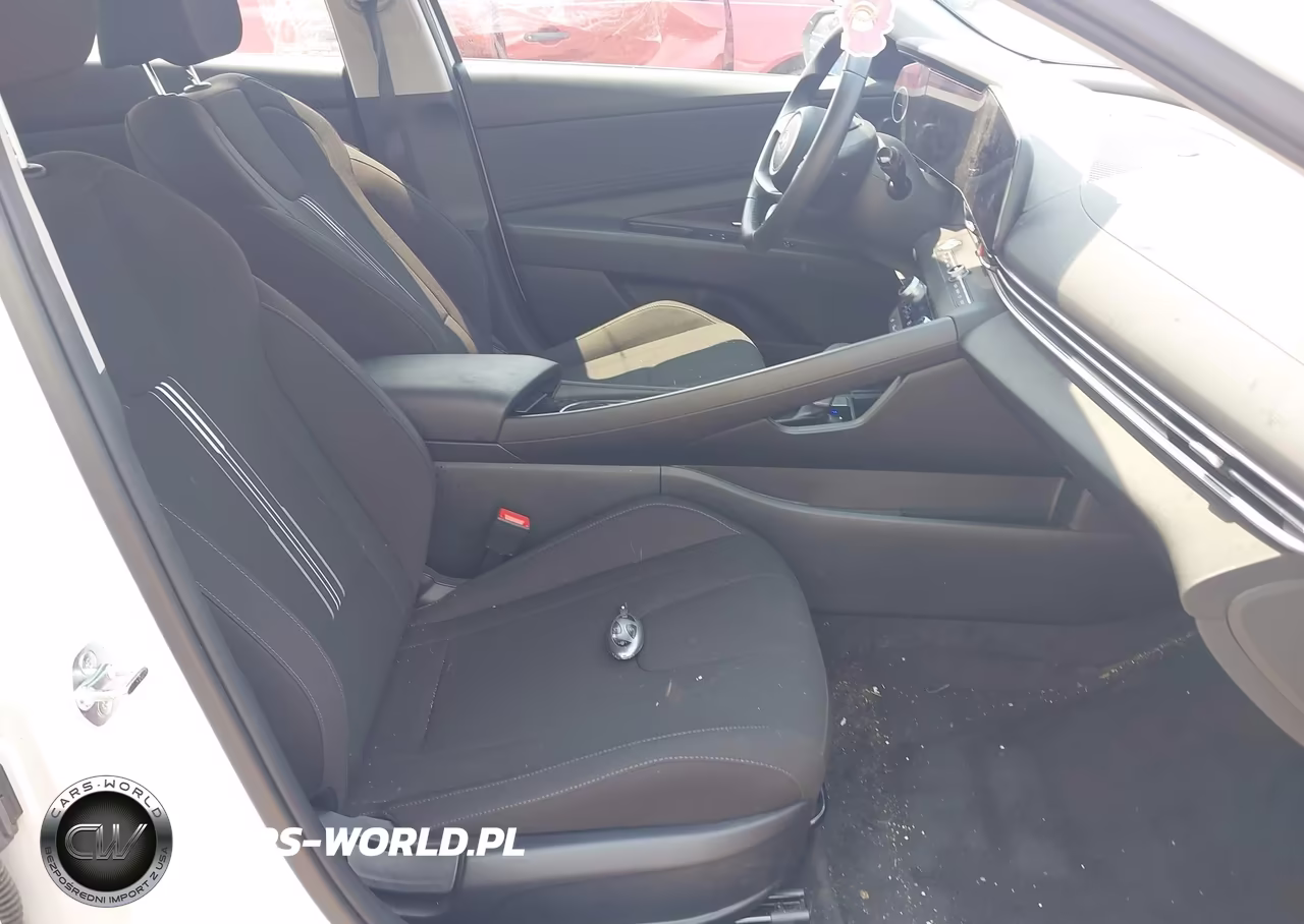 2025 Hyundai Elantra Sel Convenience VIN:KMHLS4DG2SU990114 - 5