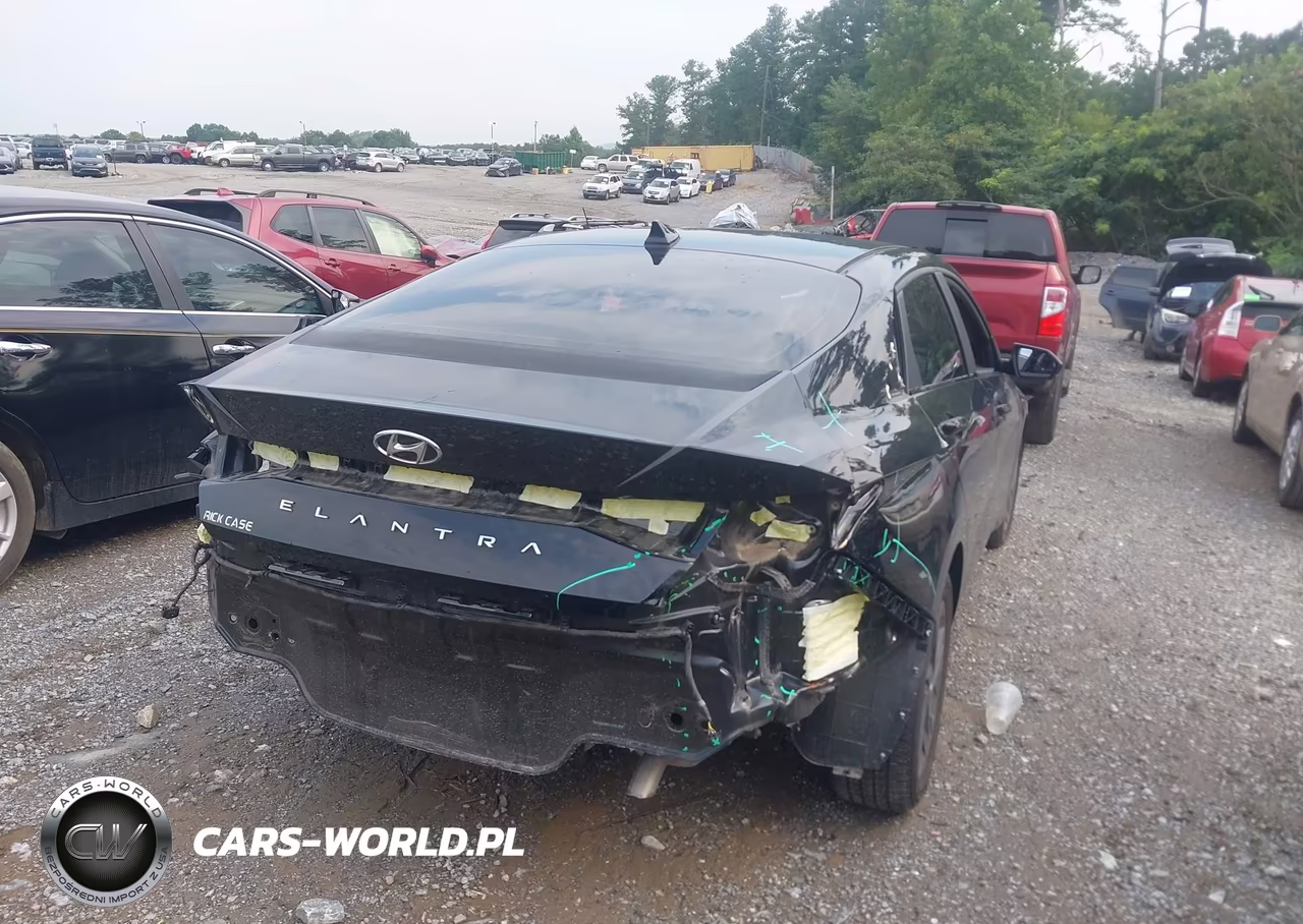 2021 Hyundai Elantra Sel VIN:KMHLS4AG0MU135869 - 4