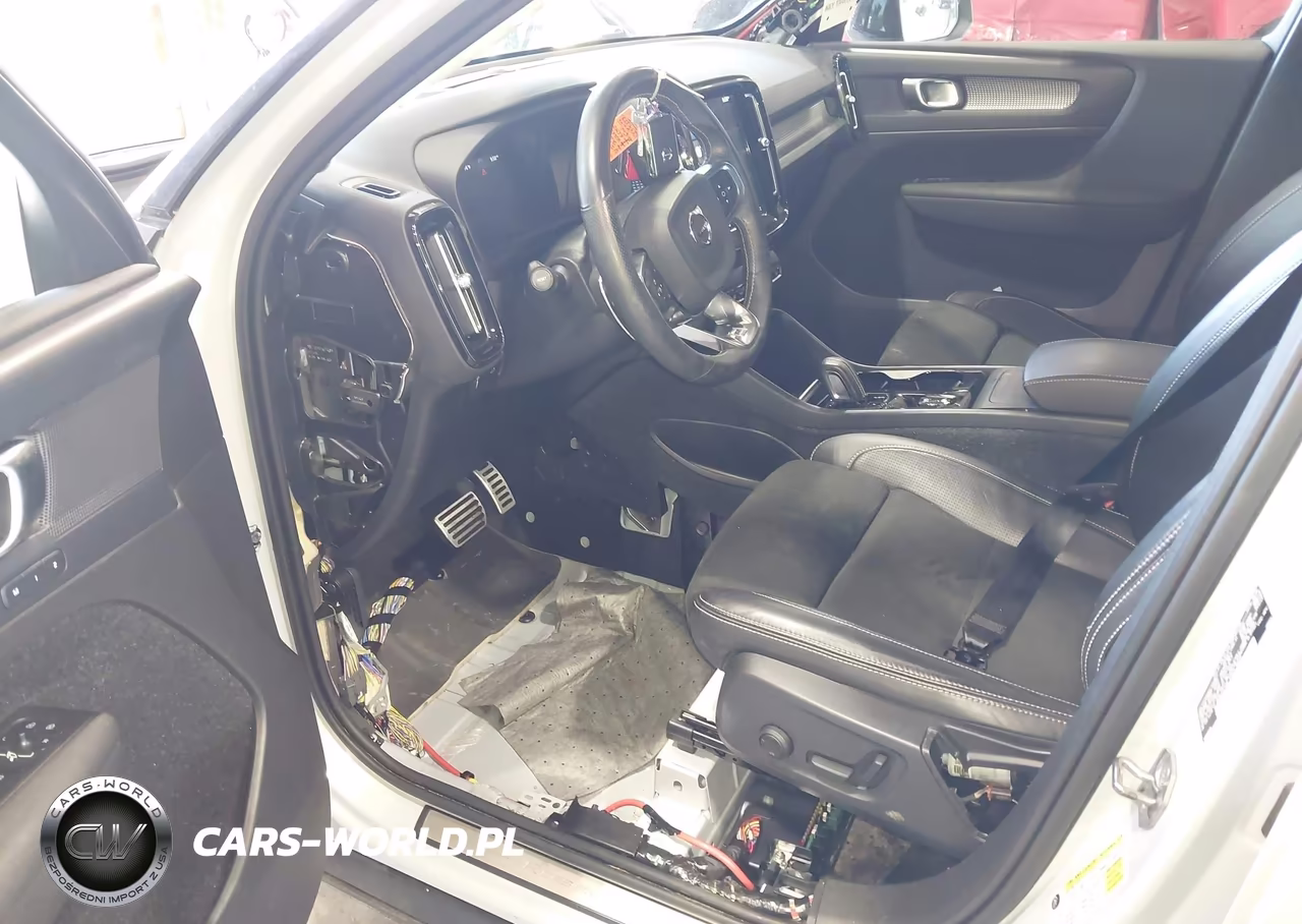 2020 Volvo Xc40 T5 R-Design VIN:YV4162UM4L2348871 - 12