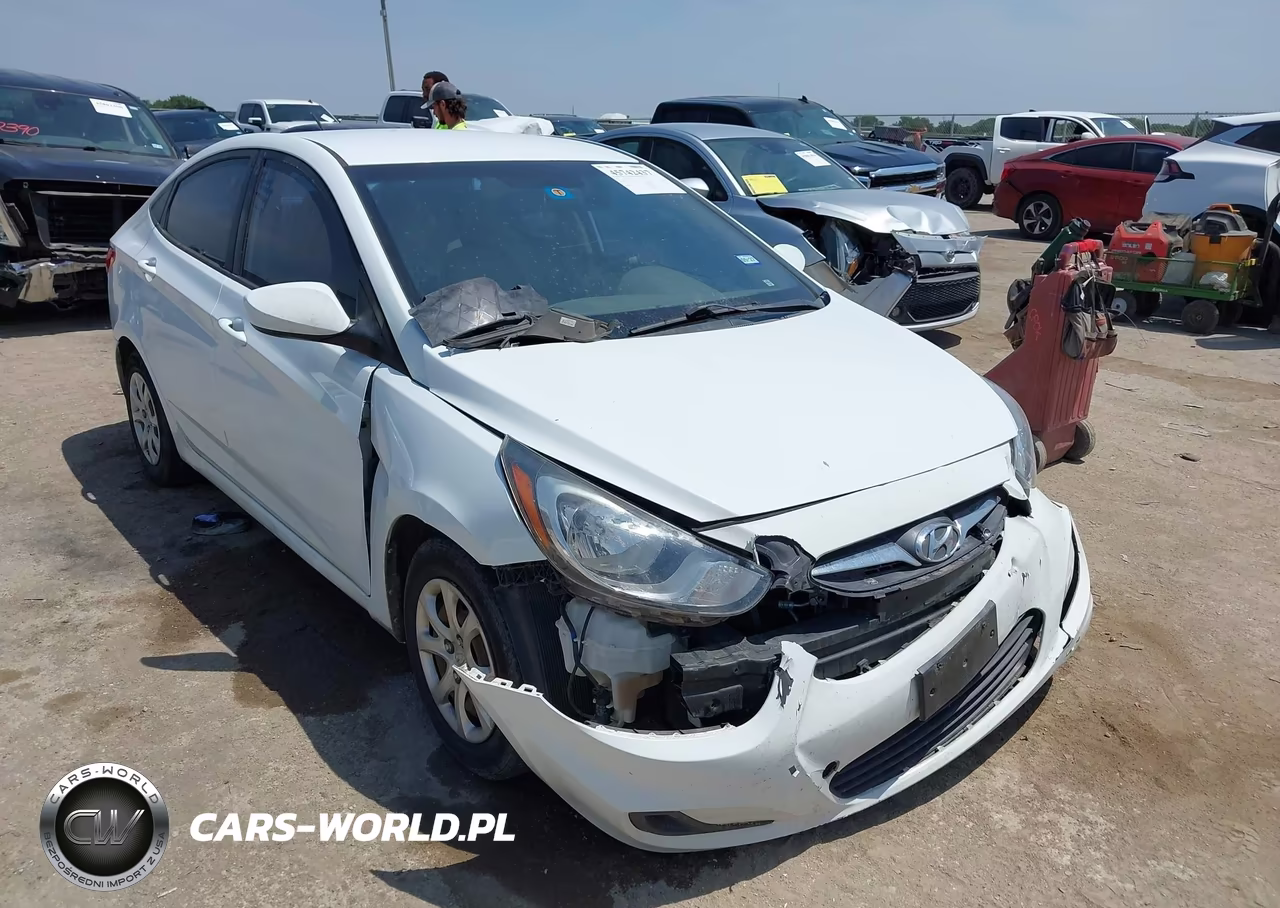 2014 Hyundai Accent Gls VIN:KMHCT4AE3EU749764 - 1