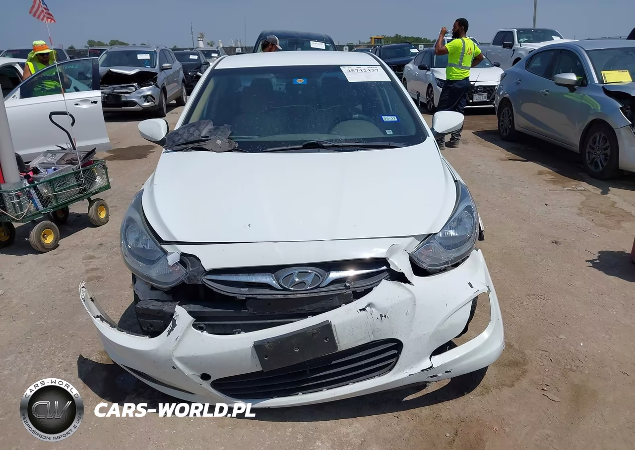 2014 Hyundai Accent Gls VIN:KMHCT4AE3EU749764 - 12