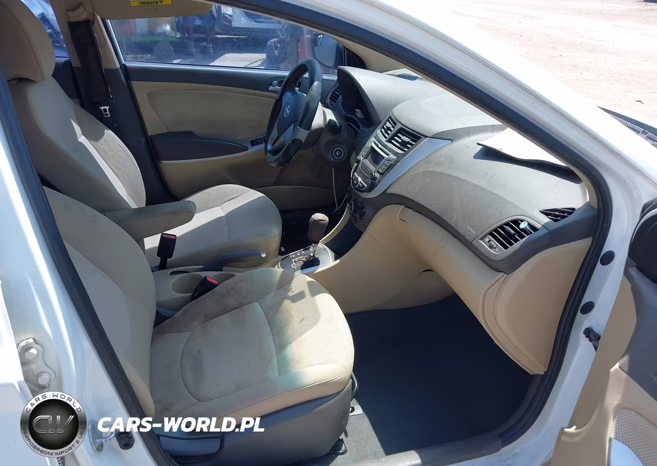 2014 Hyundai Accent Gls VIN:KMHCT4AE3EU749764 - 5