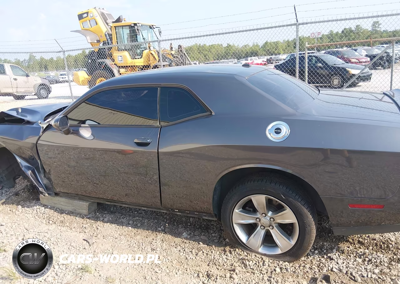 2021 Dodge Challenger Sxt VIN:2C3CDZAG0MH627157 - 15