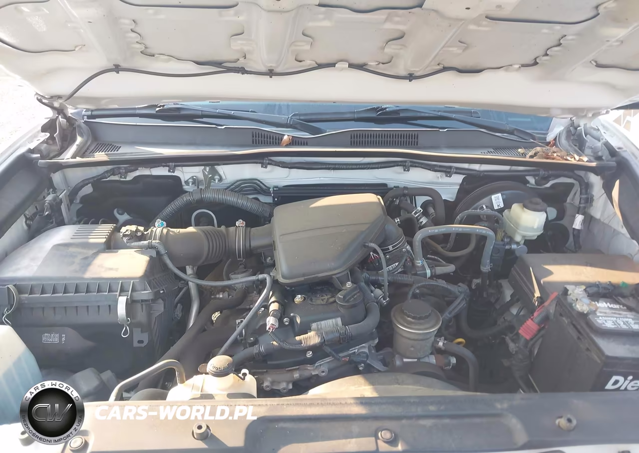 2018 Toyota Tacoma Sr VIN:5TFRX5GN7JX105712 - 10