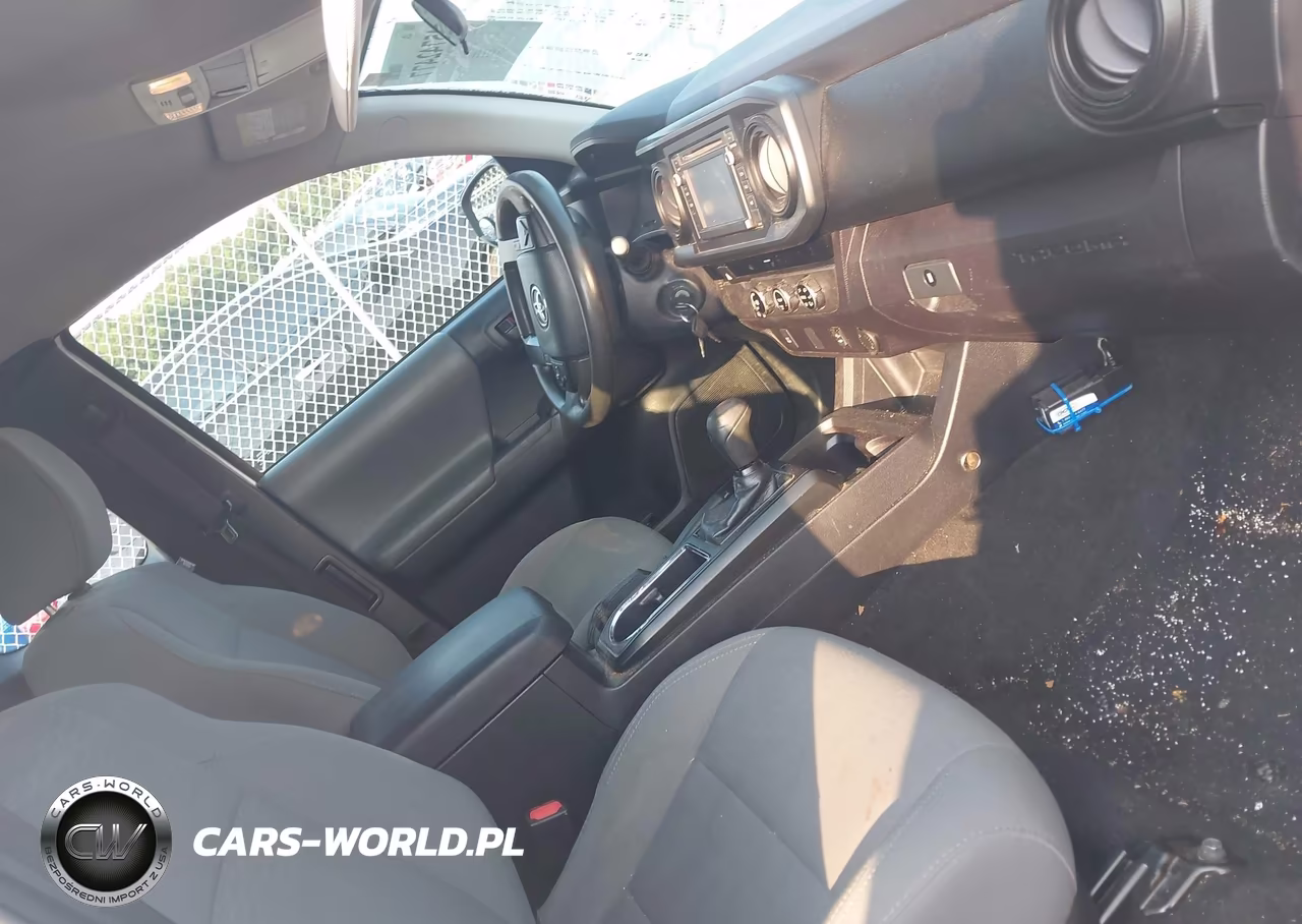 2018 Toyota Tacoma Sr VIN:5TFRX5GN7JX105712 - 5