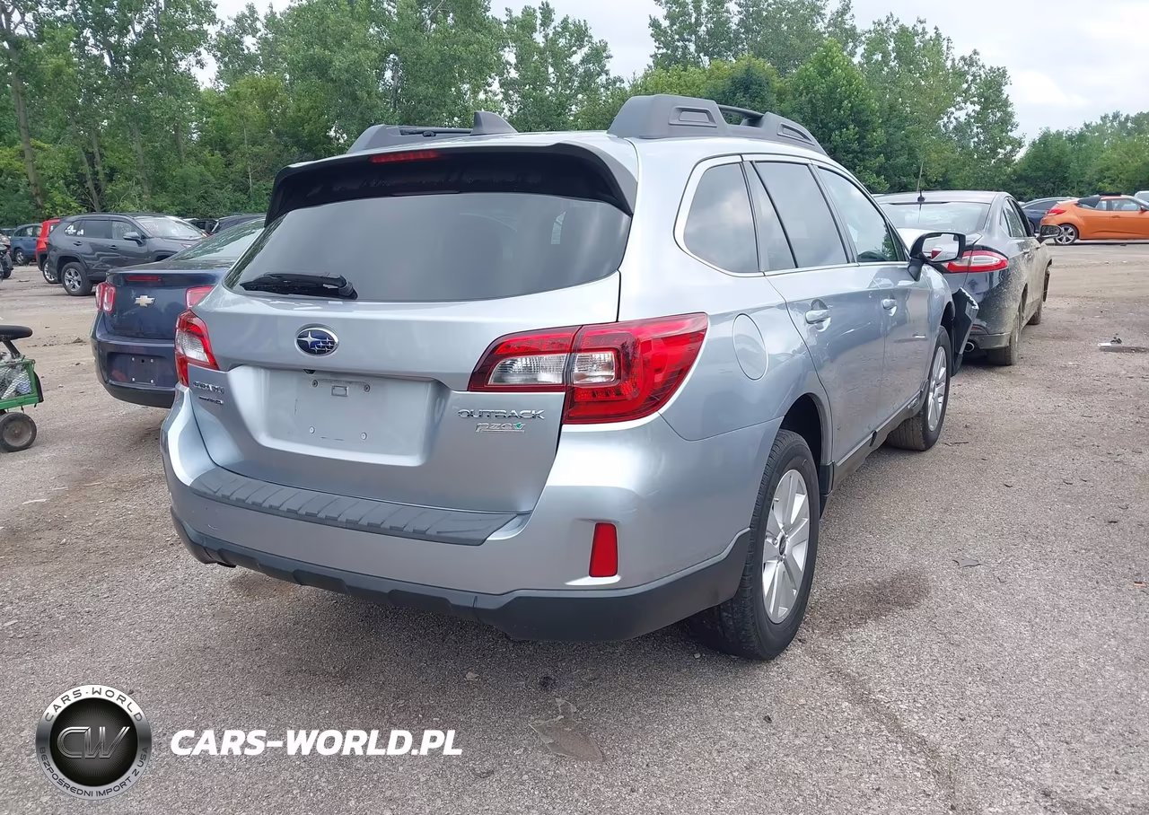 2017 Subaru Outback 2.5I Premium VIN:4S4BSACC6H3416493 - 4
