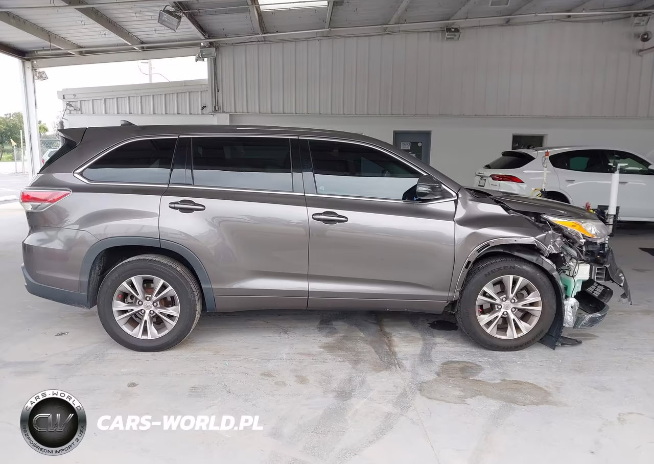 2014 Toyota Highlander Le-Le Plus VIN:5TDZKRFHXES011272 - 14