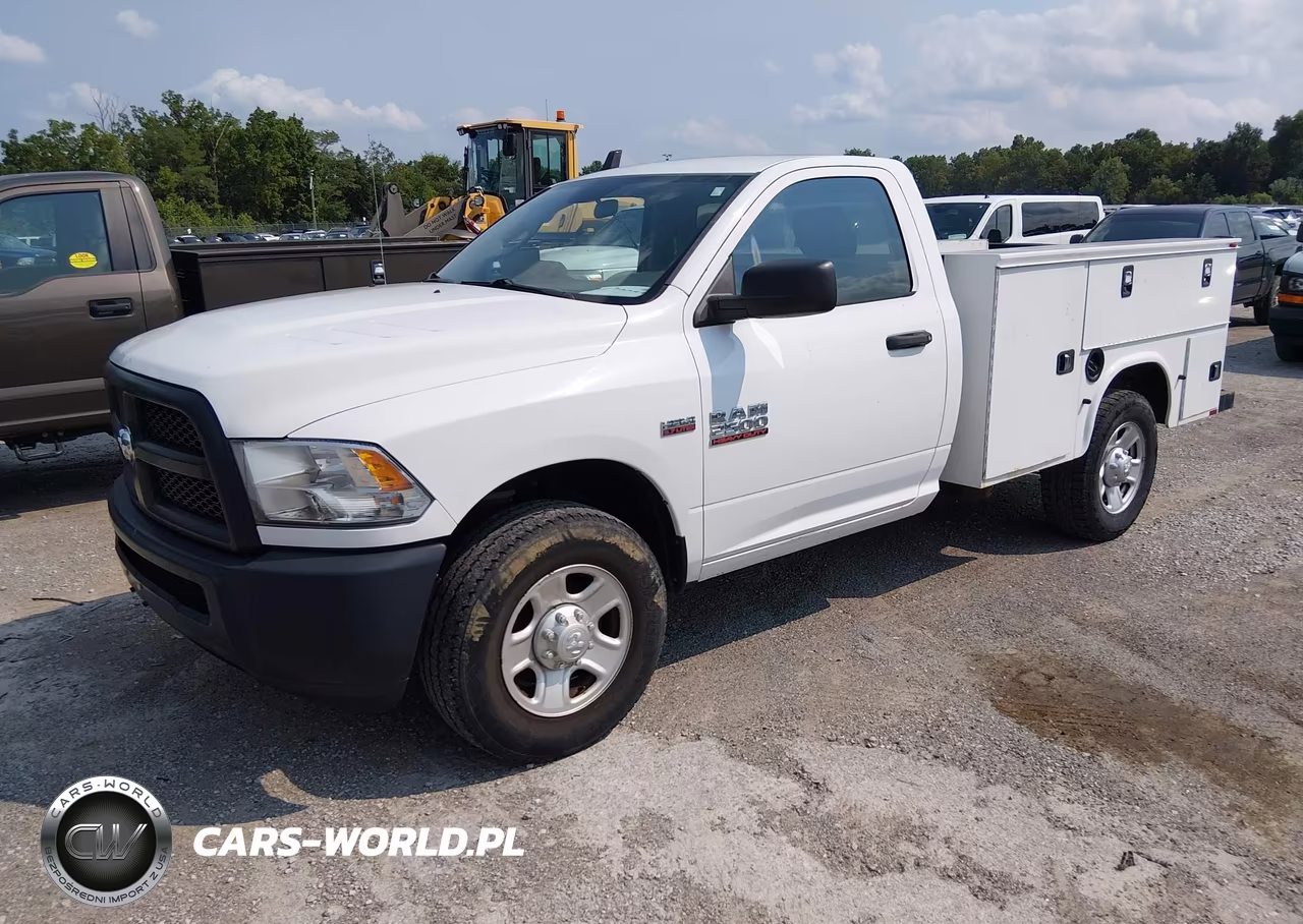 2015 Ram 2500 Tradesman VIN:3C7WR4AT9FG704818 - 2
