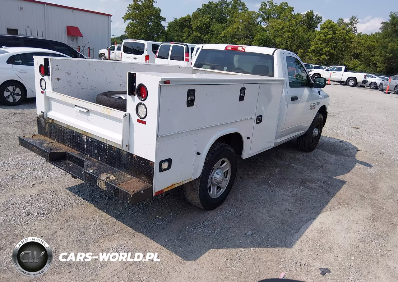 2015 Ram 2500 Tradesman VIN:3C7WR4AT9FG704818 - 4