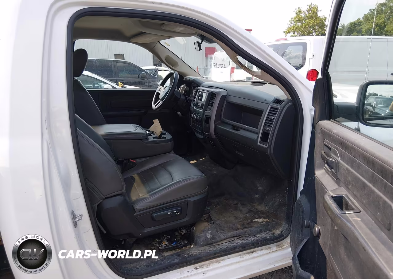 2015 Ram 2500 Tradesman VIN:3C7WR4AT9FG704818 - 5