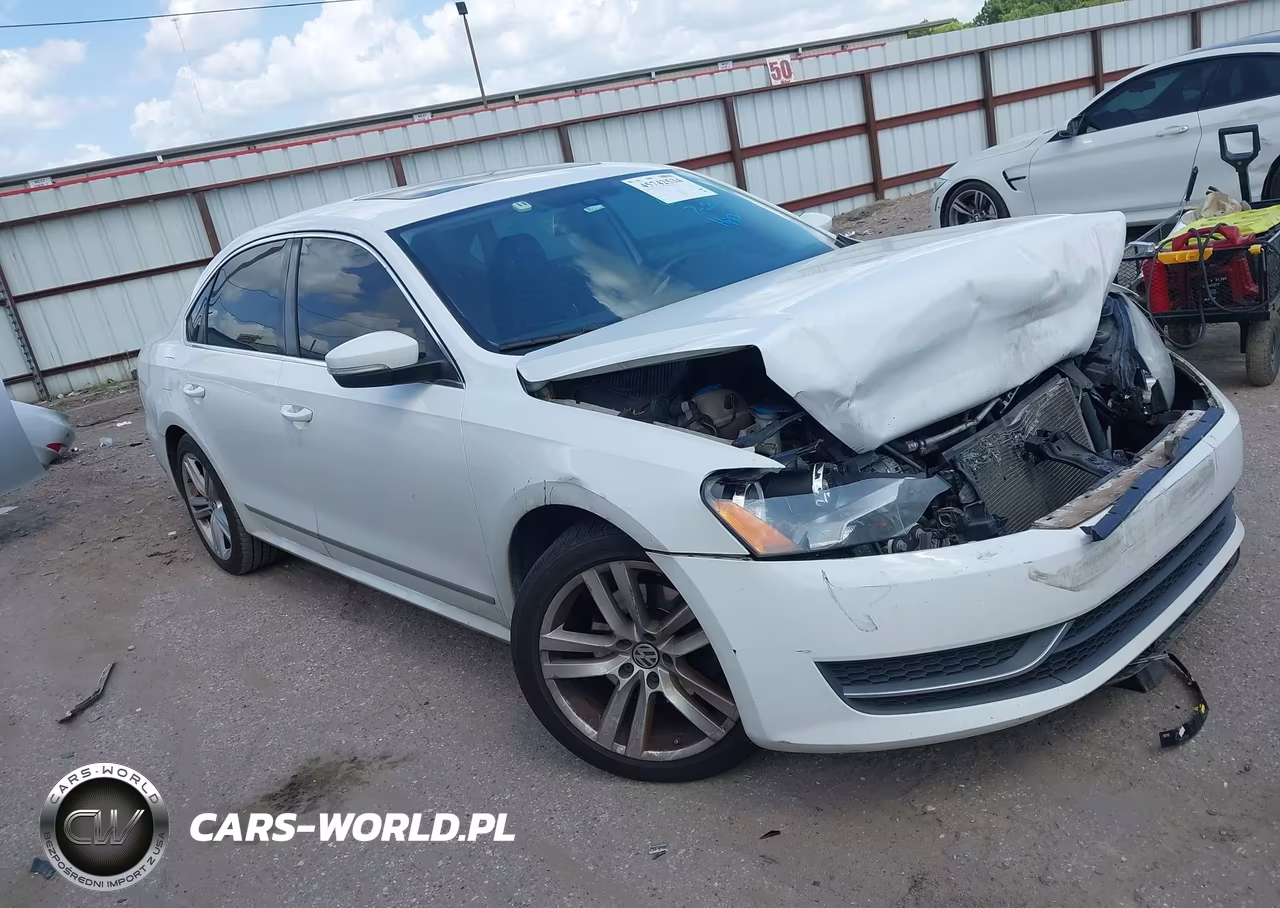 2013 Volkswagen Passat 2.5L Sel – zdjęcie 1 z 16