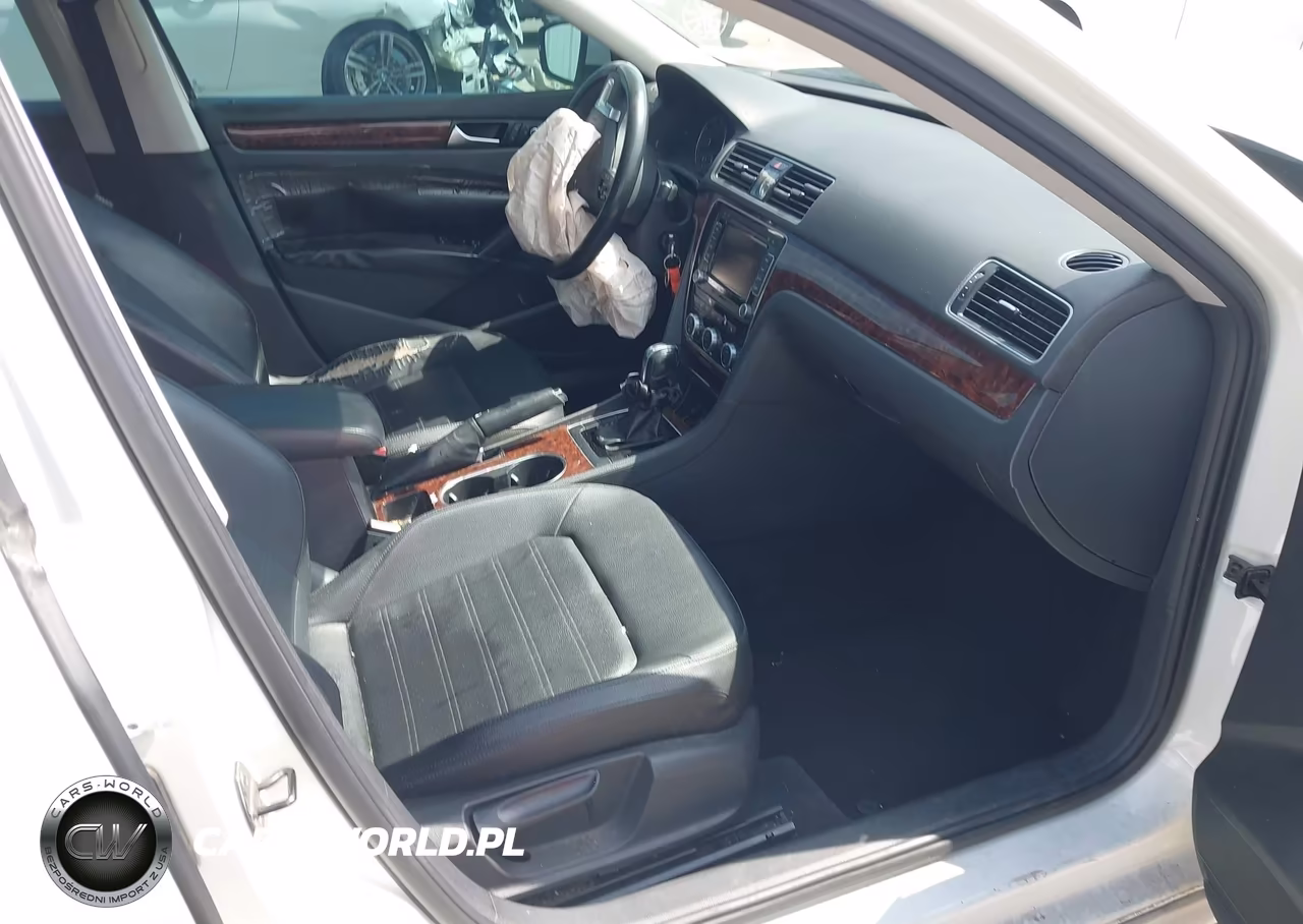 2013 Volkswagen Passat 2.5L Sel VIN:1VWCH7A33DC021529 - 5