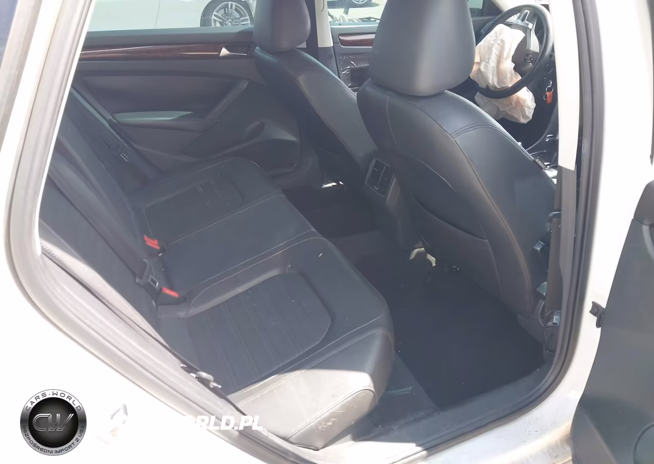 2013 Volkswagen Passat 2.5L Sel VIN:1VWCH7A33DC021529 - 8