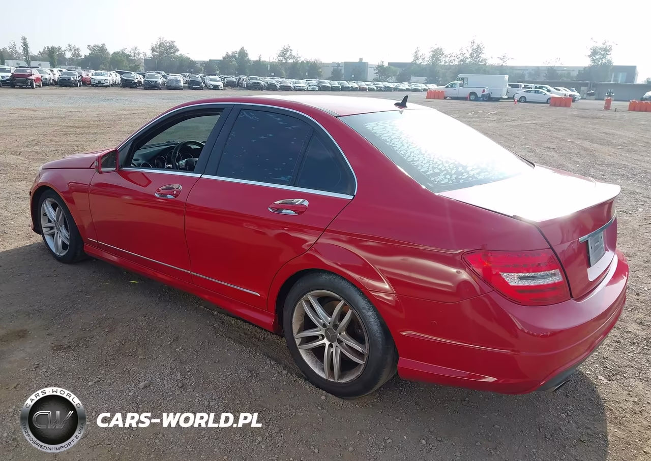 2013 Mercedes-Benz C 250 Sport VIN:WDDGF4HB9DR283726 - 3