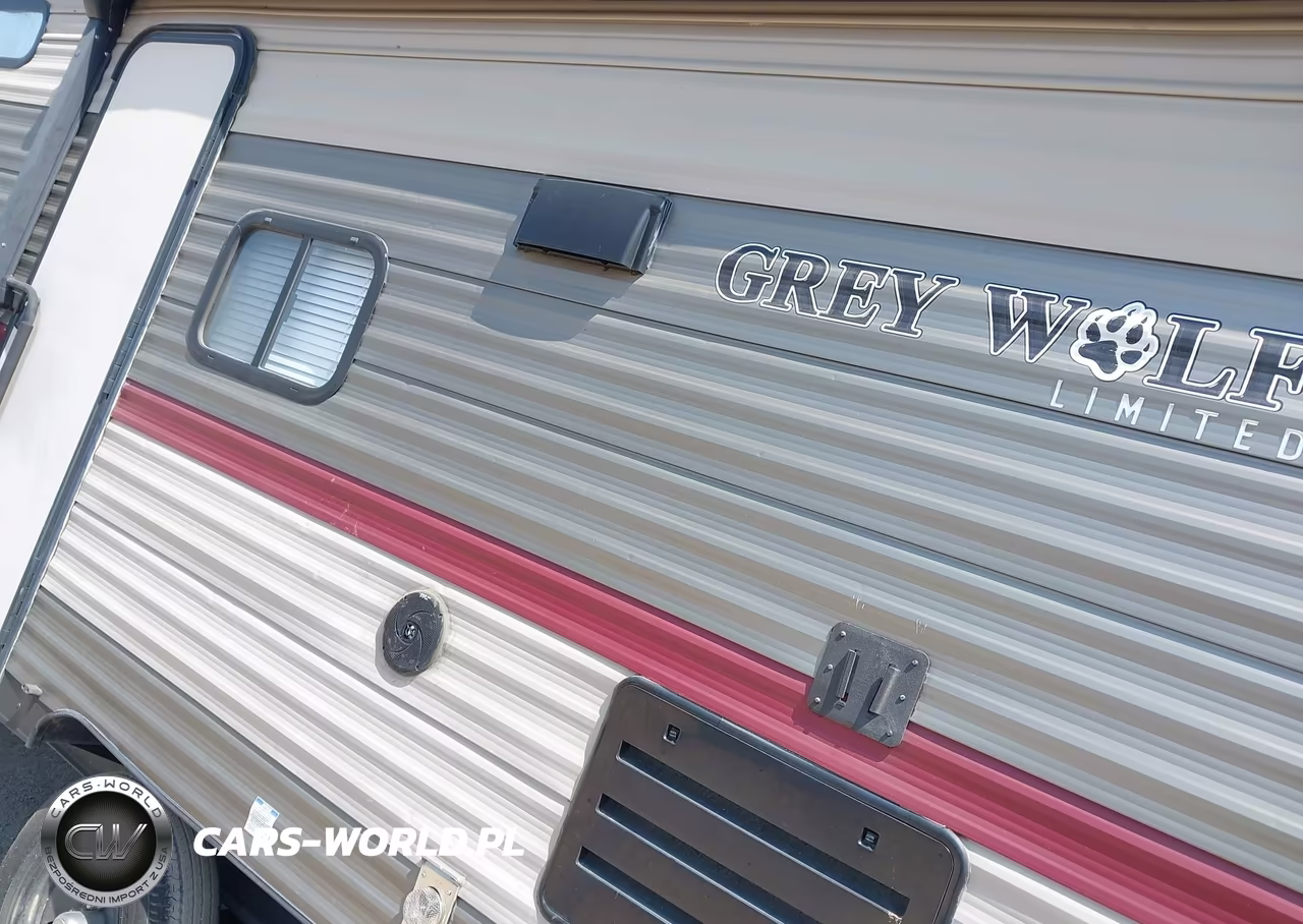2019 Cherokee Grey Wolf VIN:4X4TCKE20KX137776 - 6