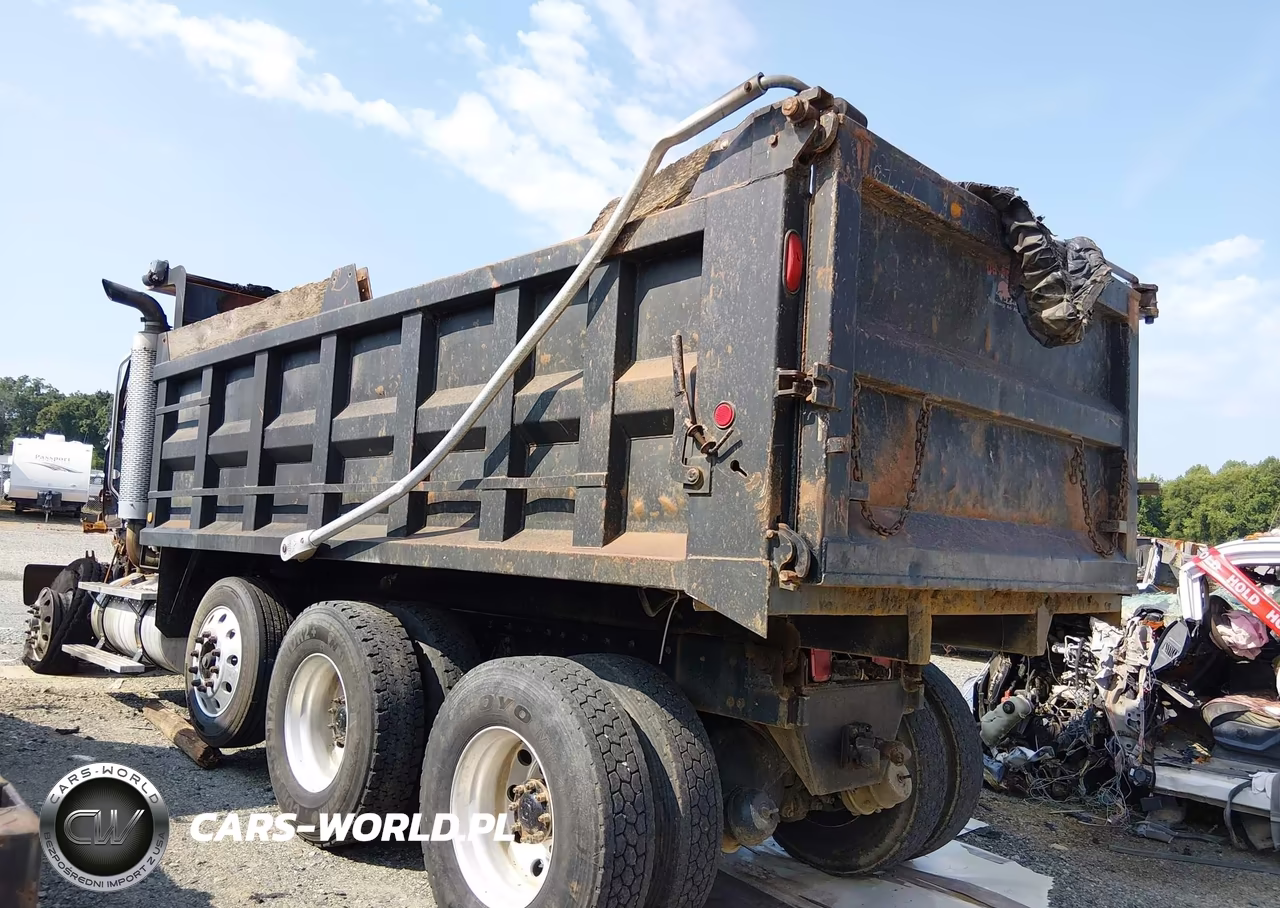 2006 Sterling Truck L 9500 VIN:2FZHAZDEX6AW87773 - 3