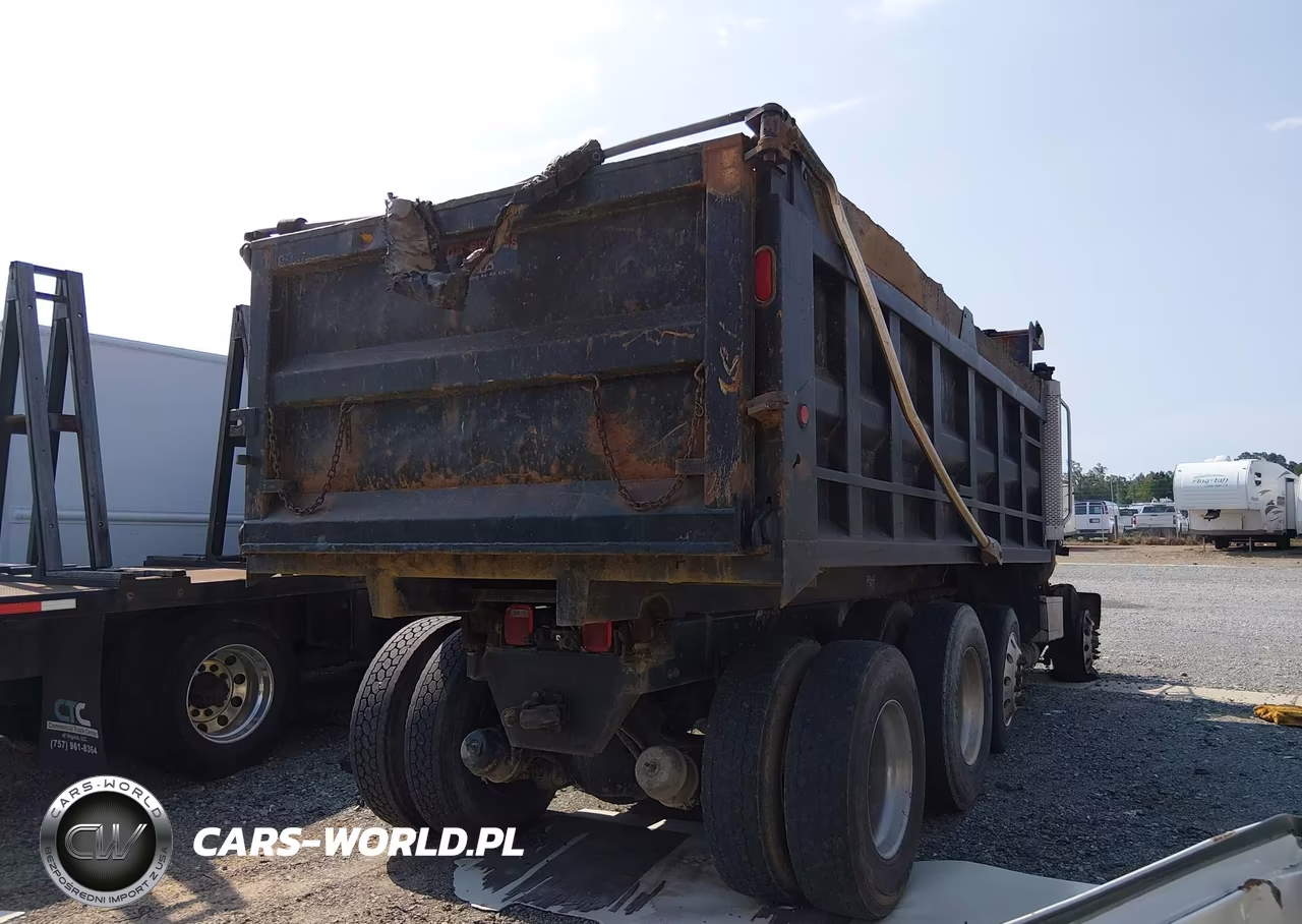 2006 Sterling Truck L 9500 VIN:2FZHAZDEX6AW87773 - 4