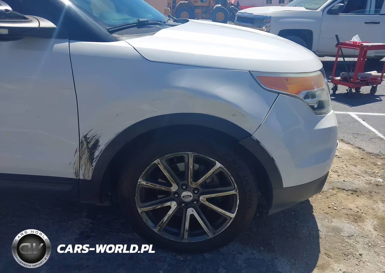 2015 Ford Explorer Xlt VIN:1FM5K7D8XFGC64752 - 6