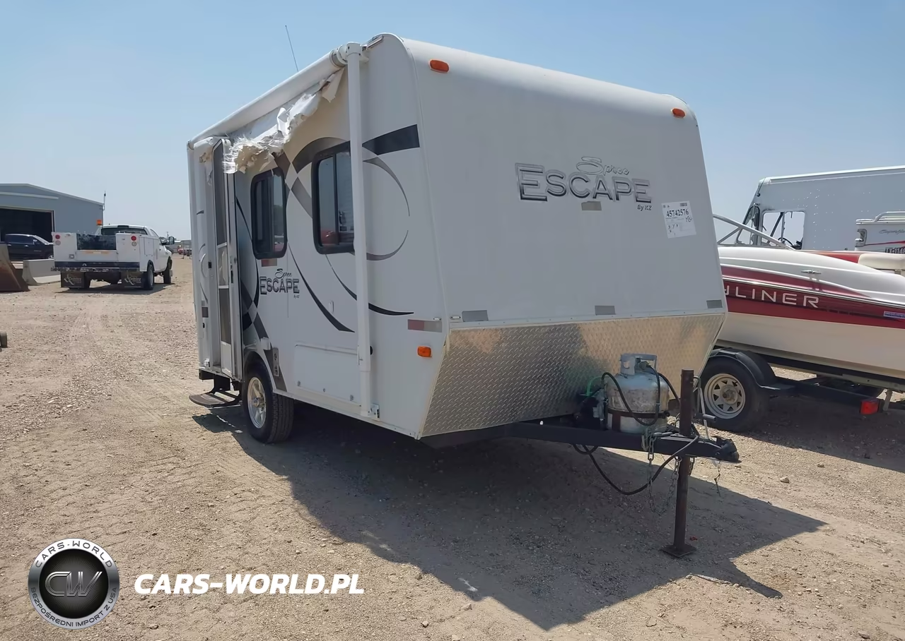 2012 Spree Escape 15' Bumper Pull Travel Trailer