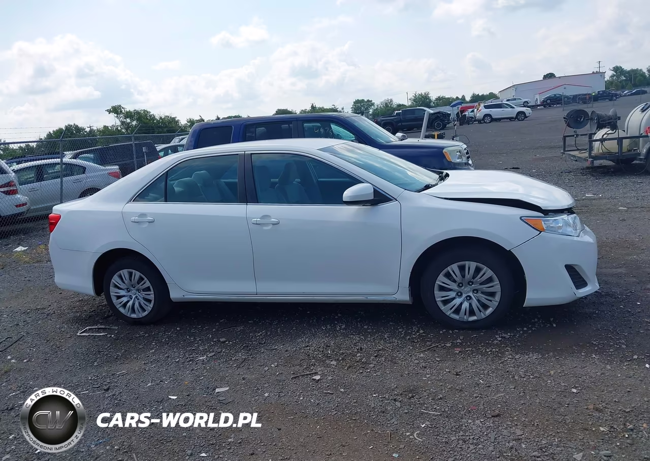 2012 Toyota Camry Le VIN:4T1BF1FK1CU560995 - 13