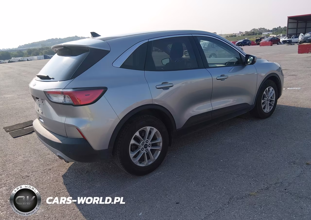 2021 Ford Escape Se VIN:1FMCU0G63MUA58688 - 4