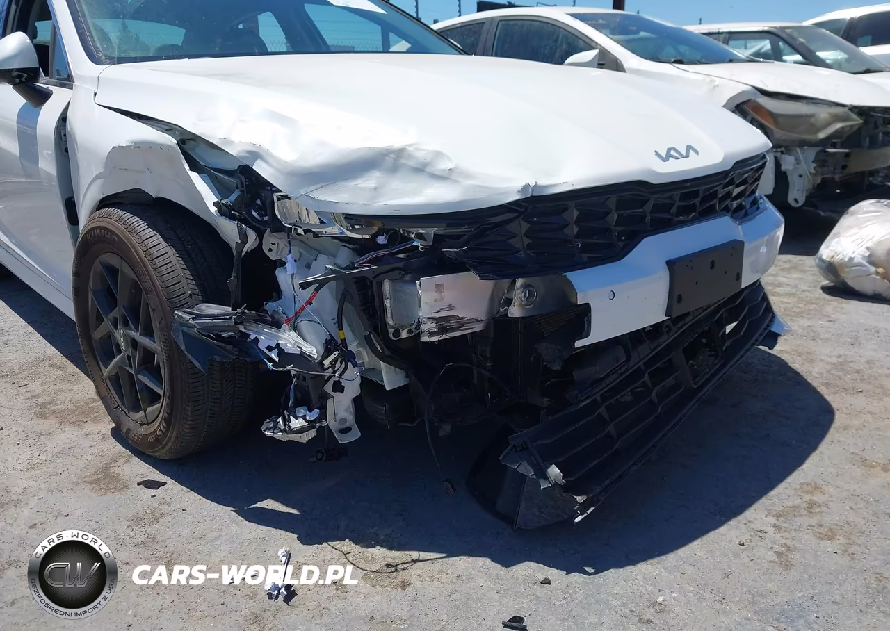 2026 Kia K5 Lxs Fwd VIN:KNAG24J74T5454865 - 13